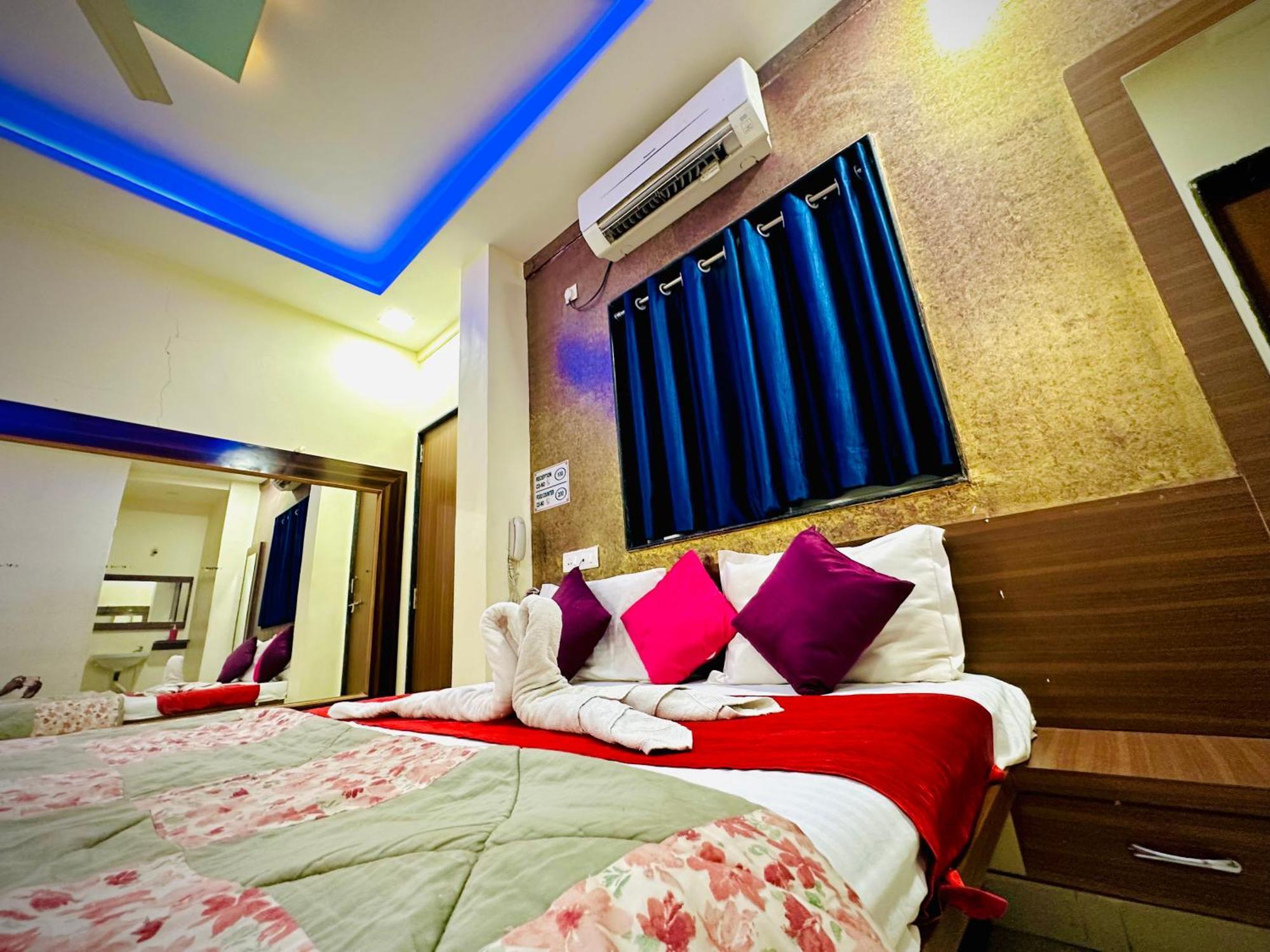 Hotel Sawai Executive Jadhavwadi Exterior foto