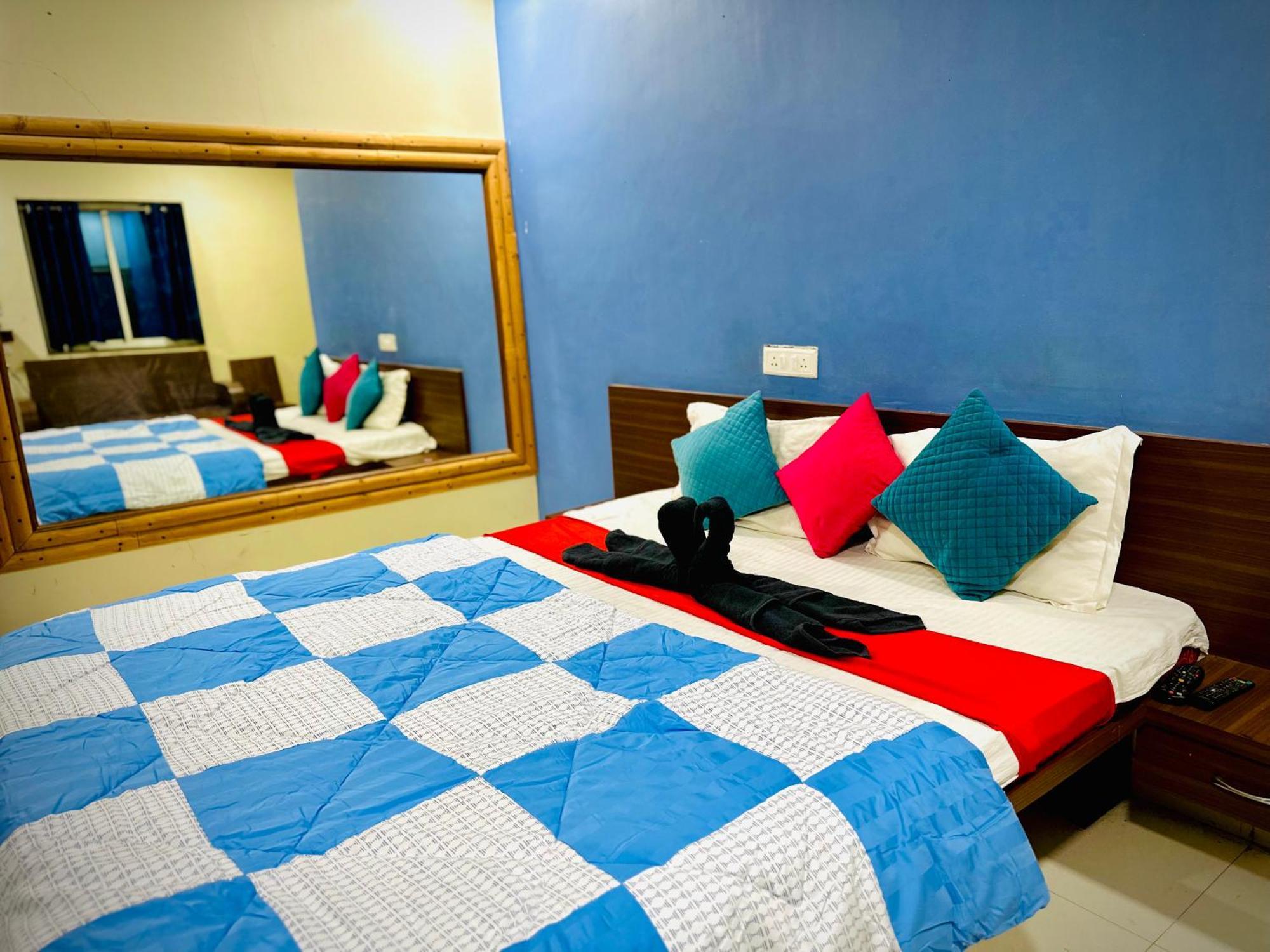 Hotel Sawai Executive Jadhavwadi Exterior foto