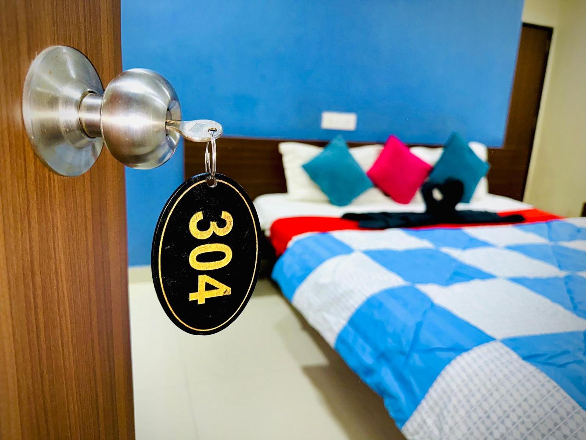 Hotel Sawai Executive Jadhavwadi Exterior foto