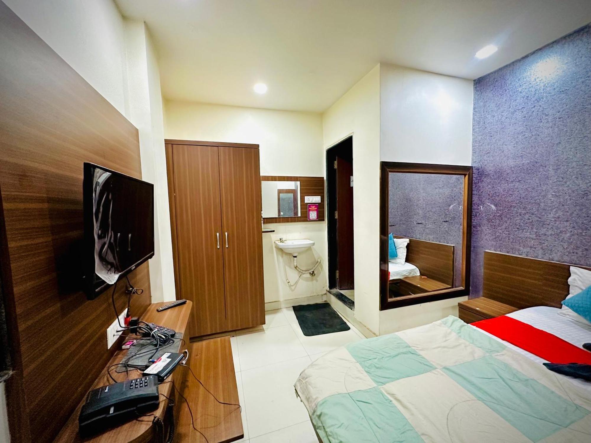 Hotel Sawai Executive Jadhavwadi Exterior foto